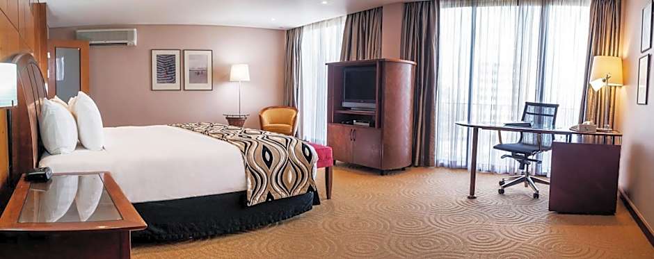 Crown Hotel