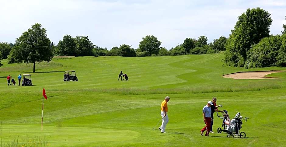 Apartments Golfpark Schlossgut Sickendorf