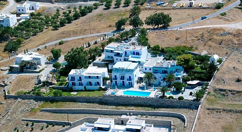 Pyrgaki Hotel