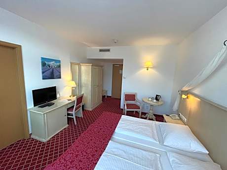 Standard Plus Double Room