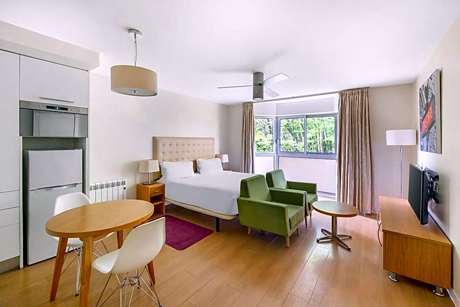Royal Regency Paris Vincennes 
