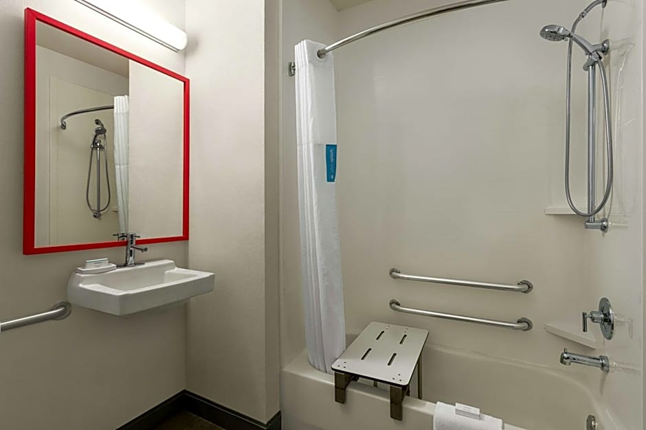 Hampton Inn By Hilton Kansas City/Blue Springs