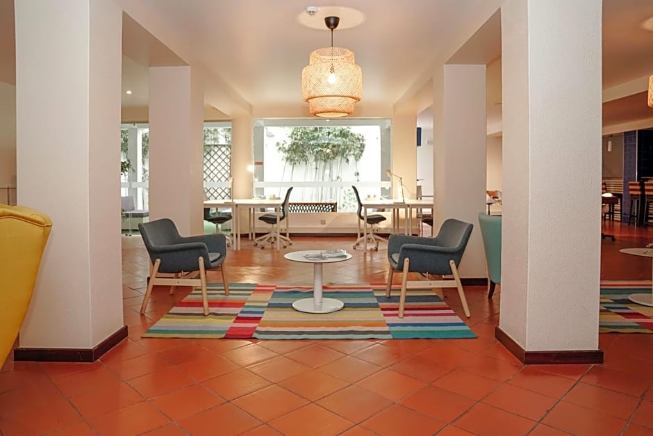 Carvi Beach Hotel