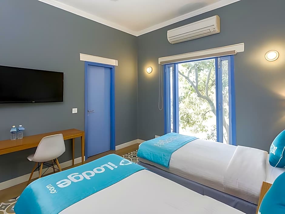 bloom Boutique I Signature Towers