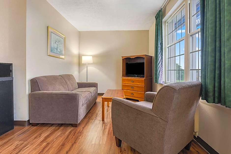 Days Inn by Wyndham Madisonville