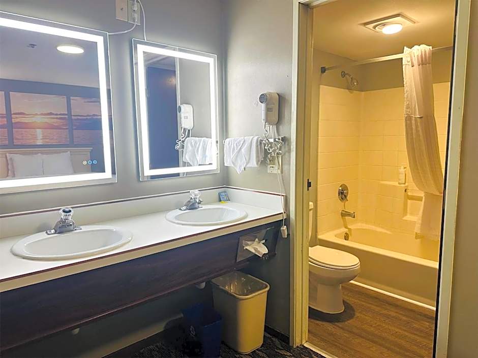 Days Inn by Wyndham Seatac Airport