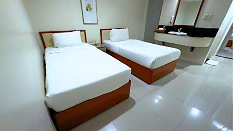 3-Bedroom Beachfront Villa