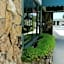 Spinnaker Inn of Naples