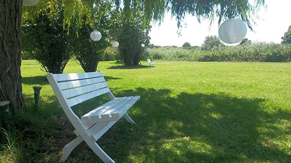 Skiathos Holidays Suites & Villas