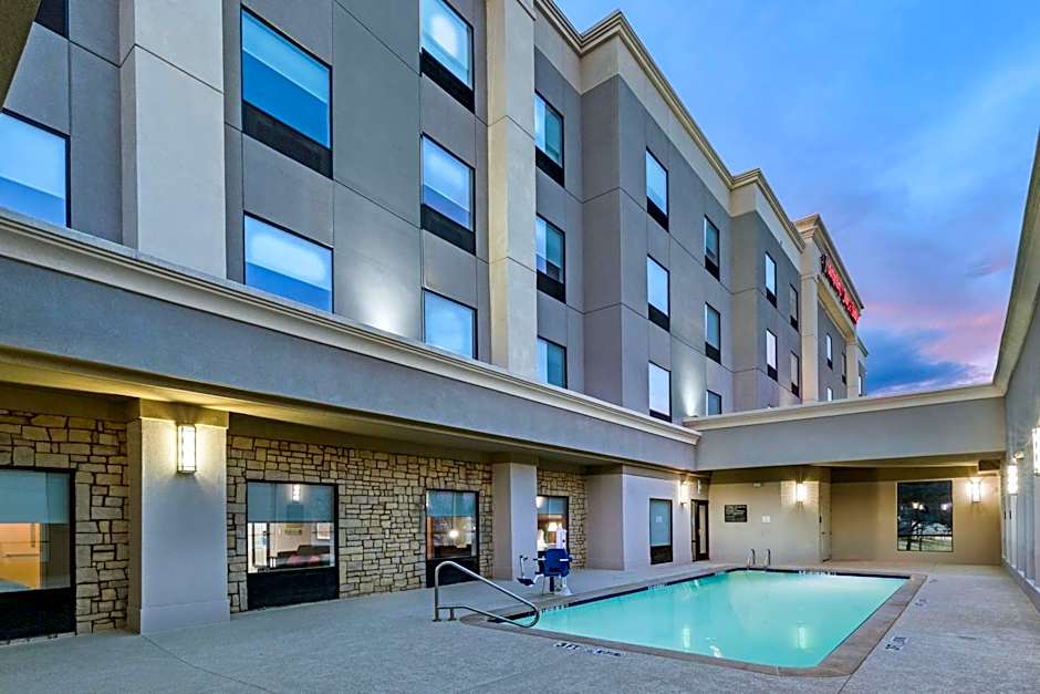 Hampton Inn By Hilton & Suites Dallas I-30 Cockrell Hill, TX
