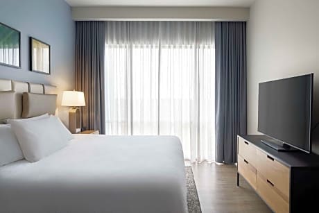 1 King Bed 2 Room Corner Suite
