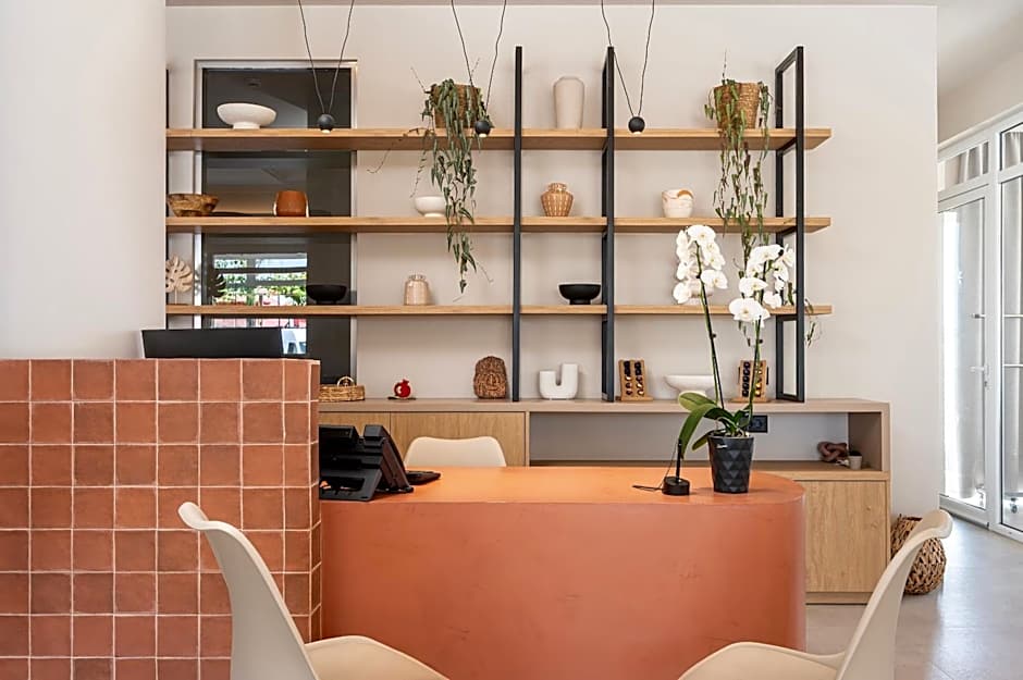 Time to Smile Saline