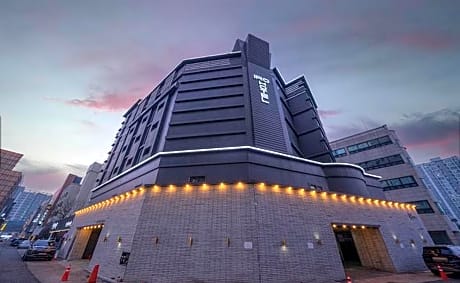Iro Hotel Wolgot