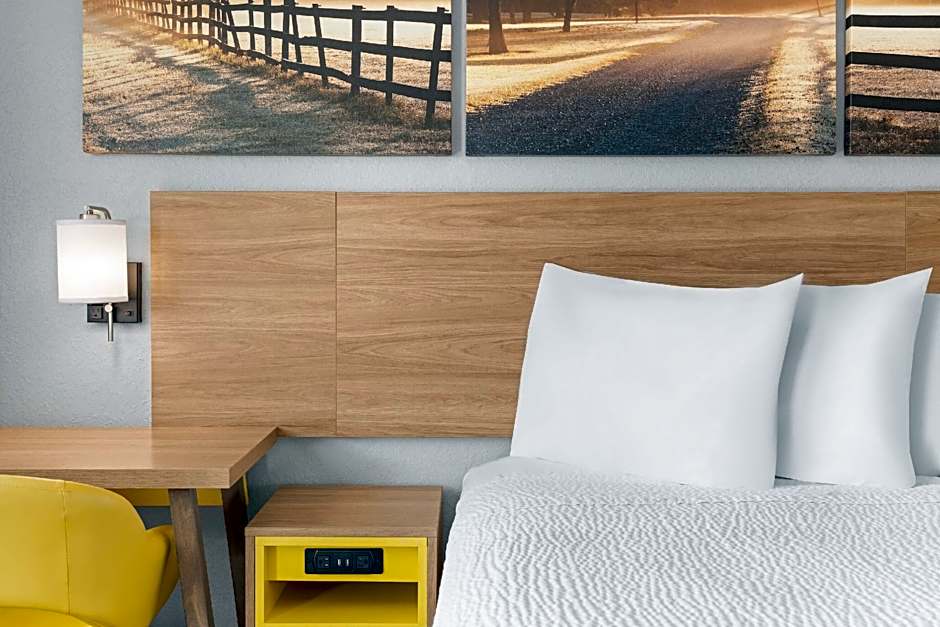 Days Inn by Wyndham Cloverdale Greencastle