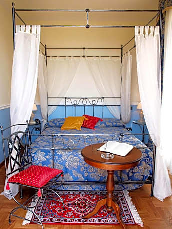 Quadruple Room with Balcony