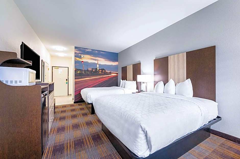 Clarion Pointe Madison-Huntsville