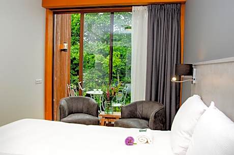 Twin Room with Balcony