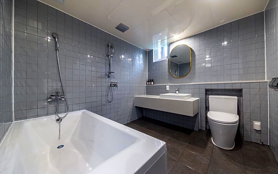 Changwon Masan Shinpo No. 25