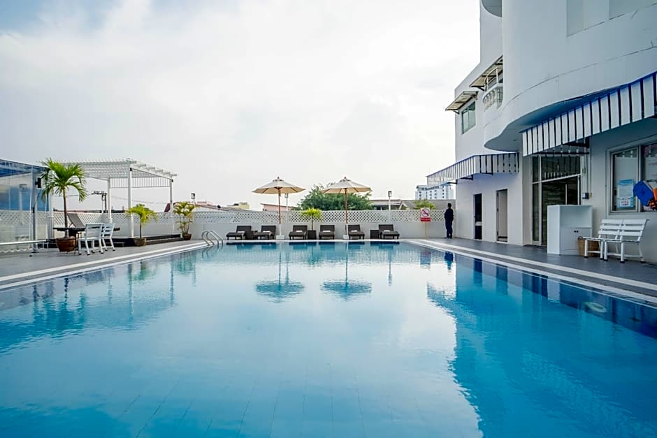 Thongtarin Hotel (SHA Plus)