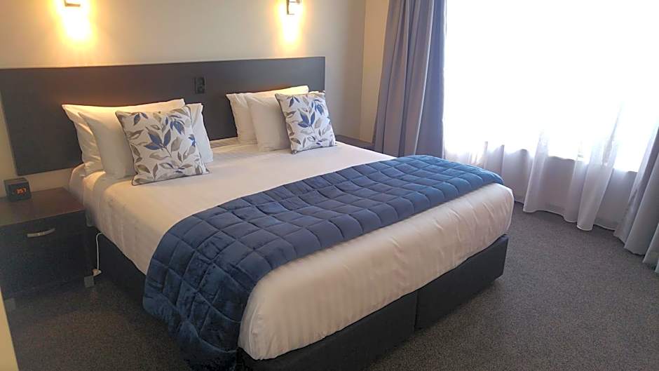 White Heron Motor Lodge