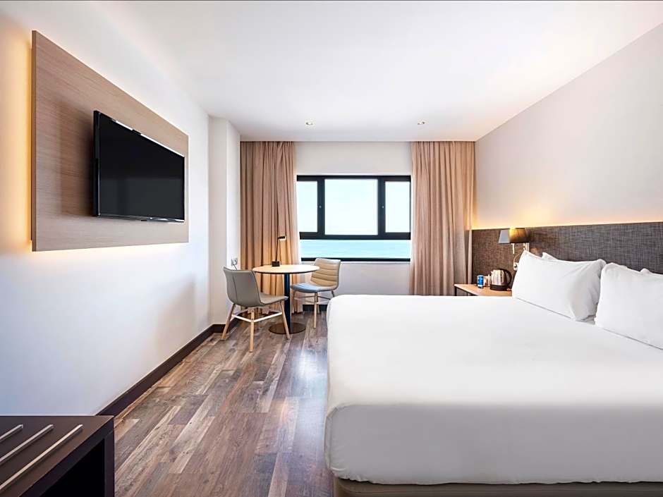 Hotel Cádiz Paseo del Mar Affiliated by Meliá