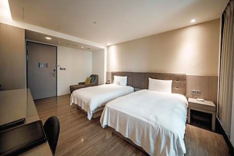 Standard Twin Room - No Window