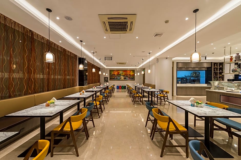 Hanting Hotel Haining Haichang Road Railway Station