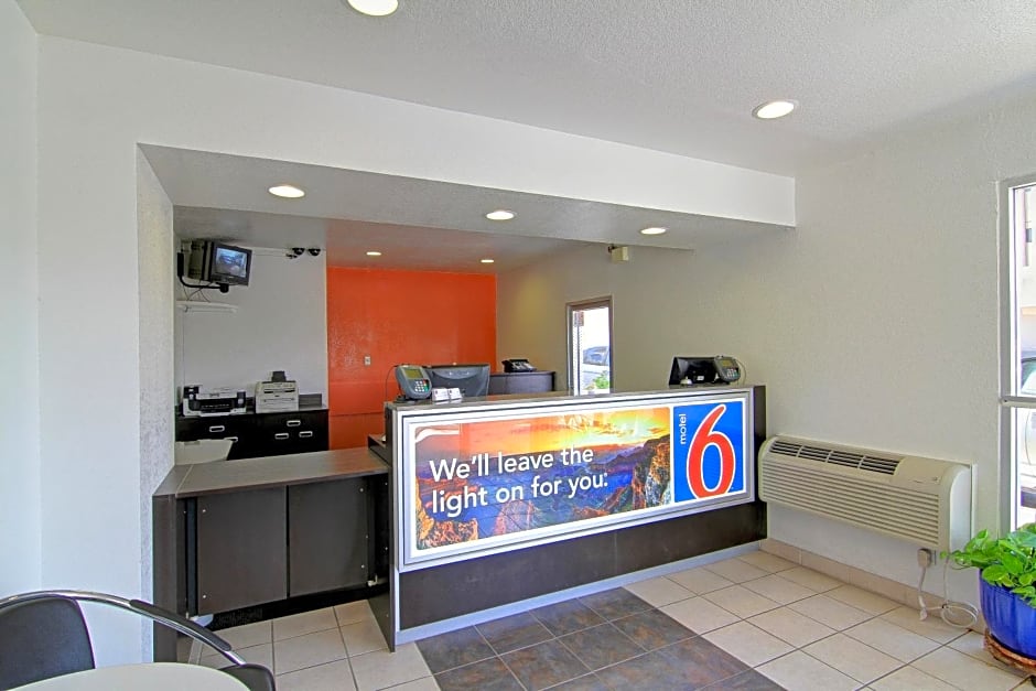 Motel 6 Old town Scottsdale Fashion Square