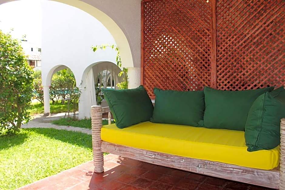 Kaleb's Beachfront Serviced Studio Apartments