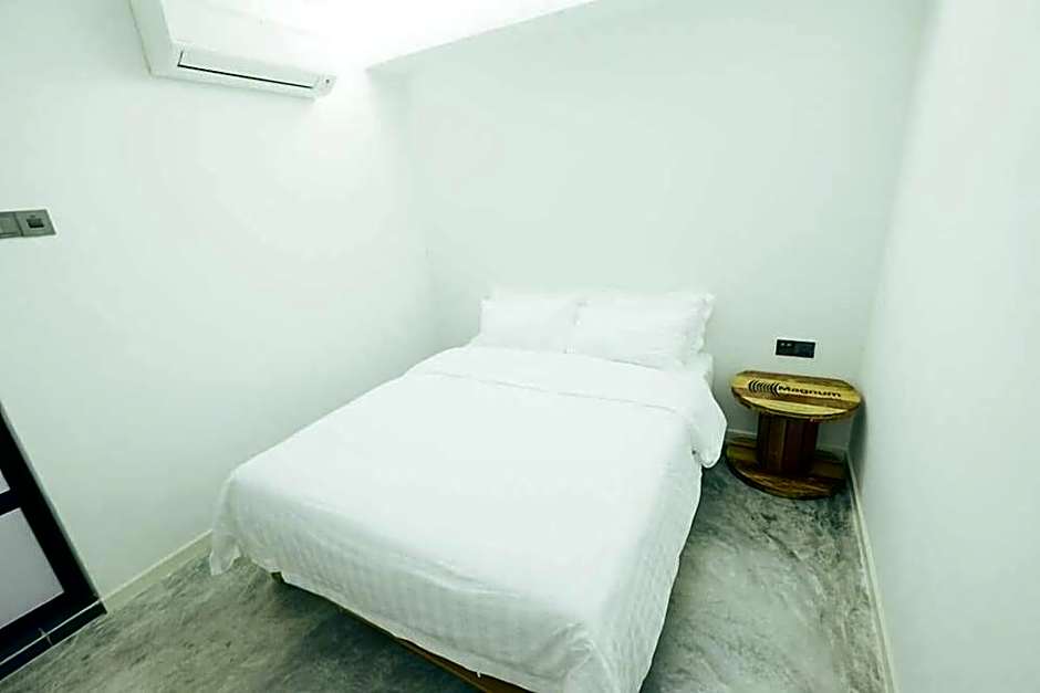 White Loft Hotel
