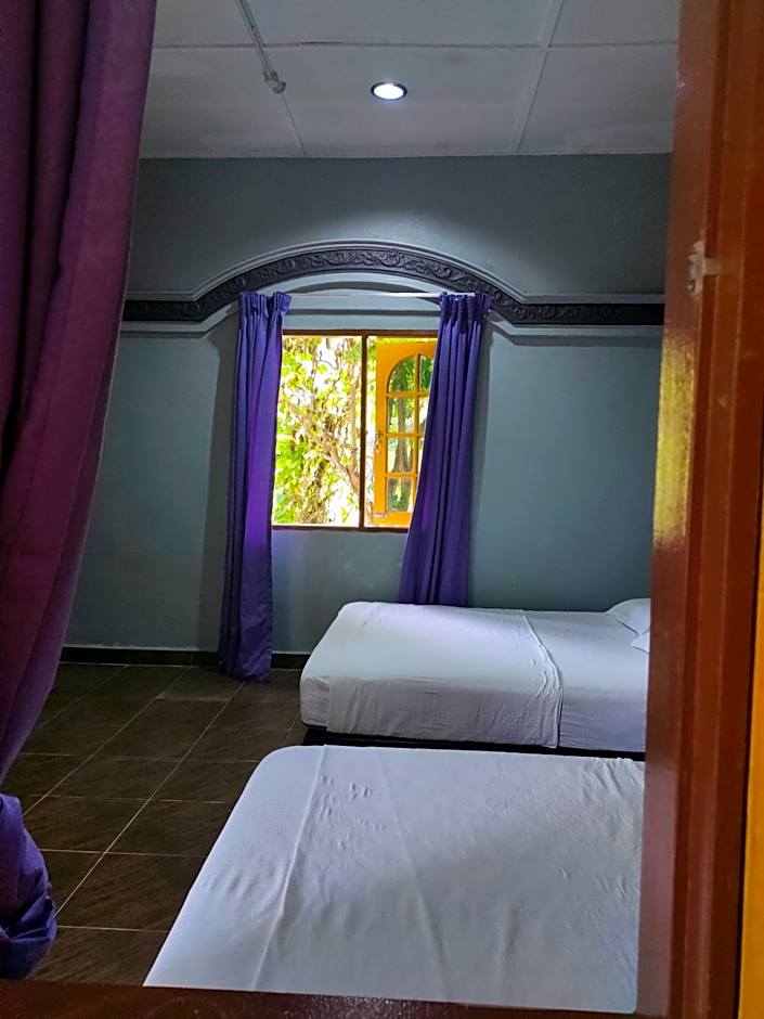 Taman negara rainbow guest house