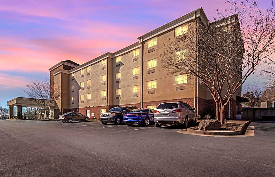 Comfort Suites Huntsville MidCity District at Research Park