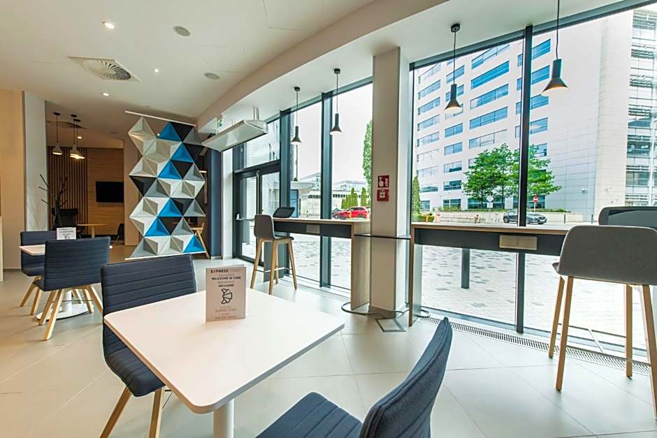 Holiday Inn Express Warsaw - Mokotow By IHG