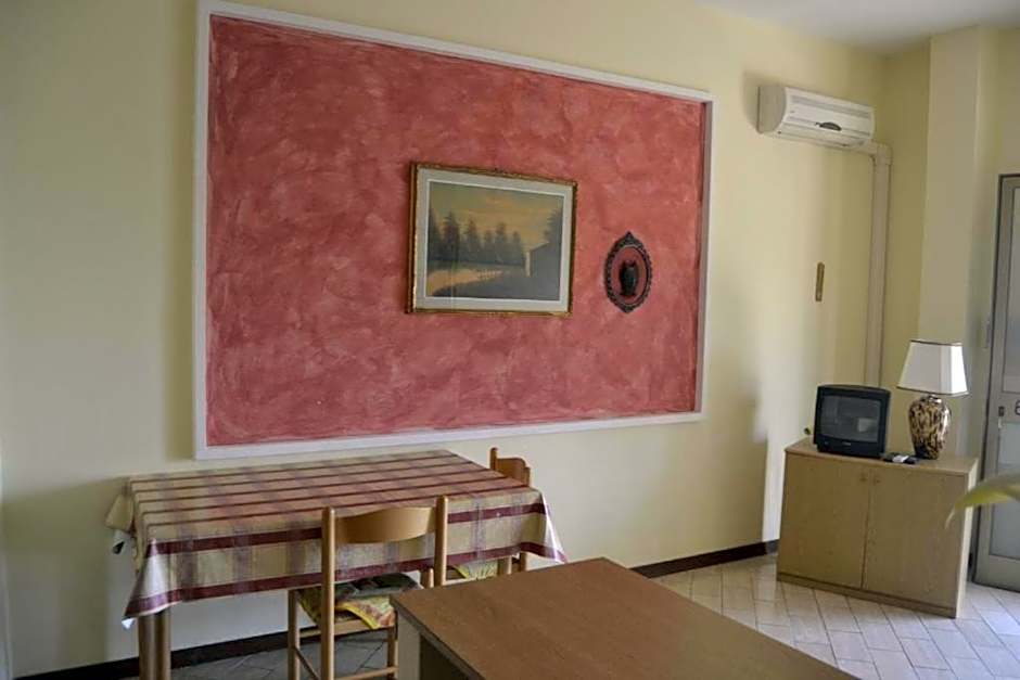 Appartamento con piscina e tennis