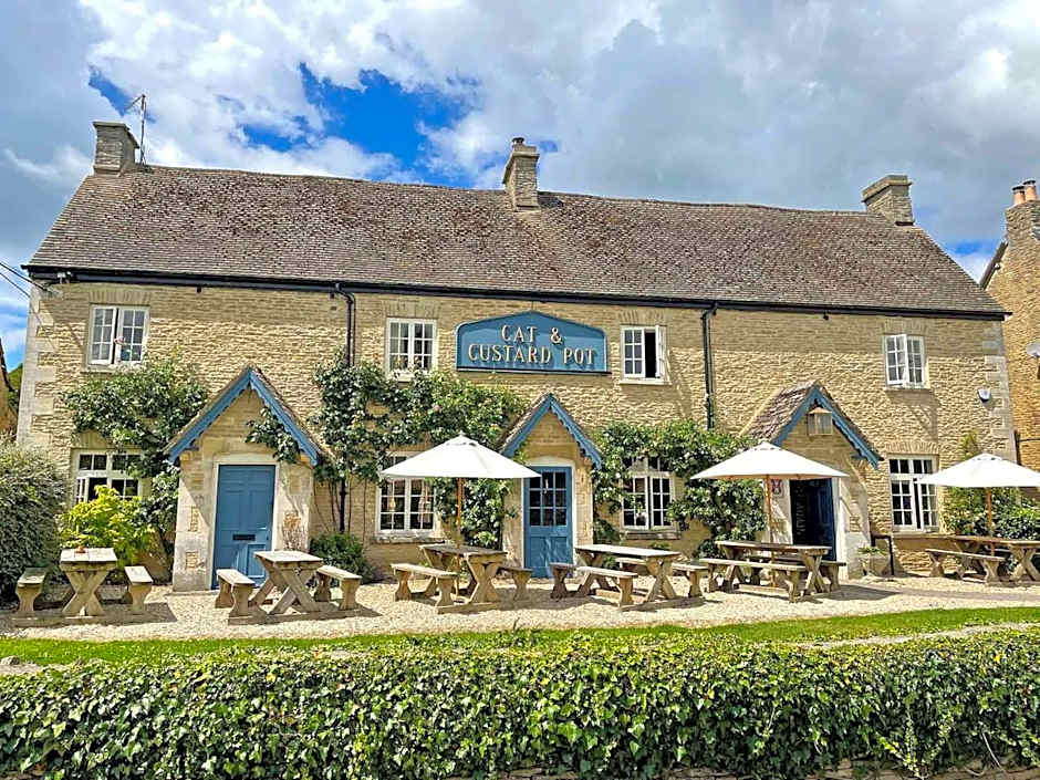 Cat and Custard Pot Inn
