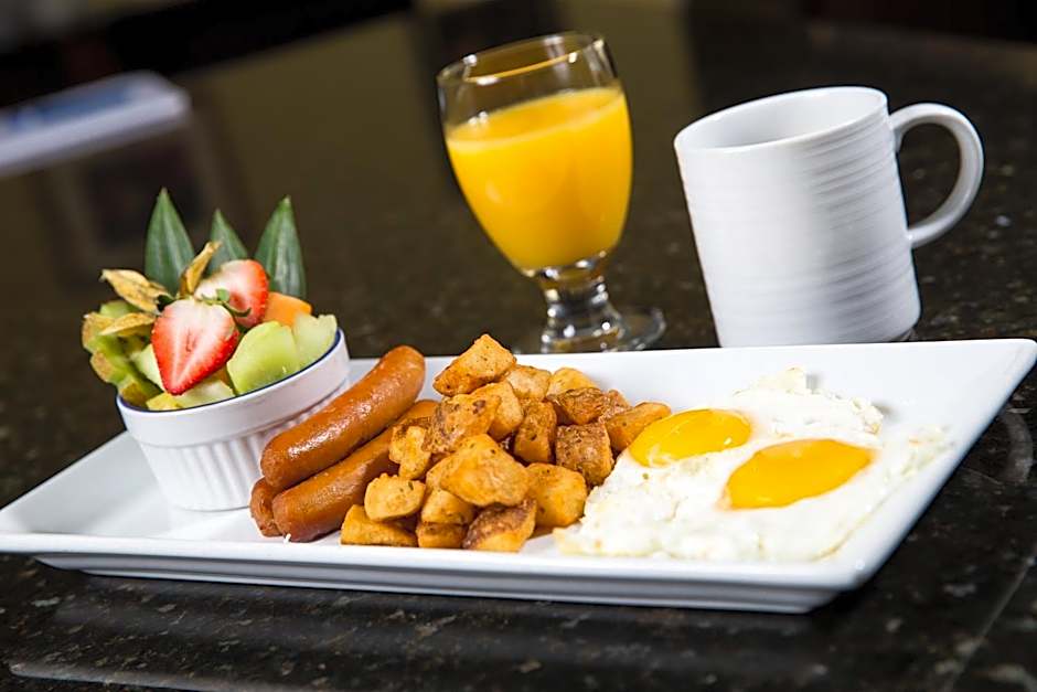 Holiday Inn Montreal Longueuil By IHG