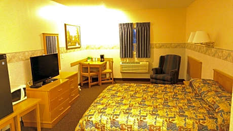 Queen Room - Non-Smoking