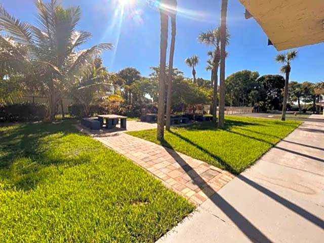 Motel 6 Riviera Beach FL