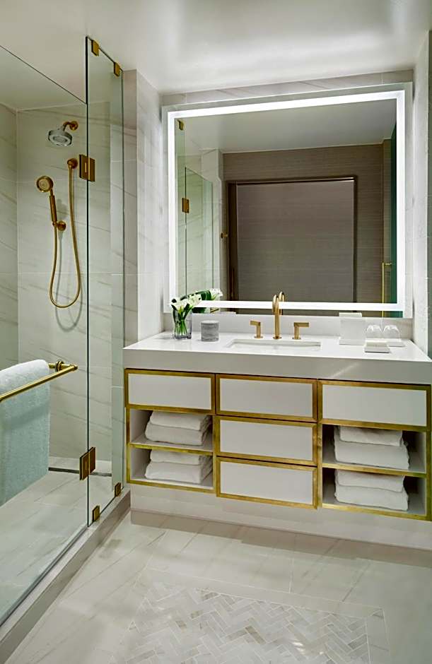 Hotel Crescent Court