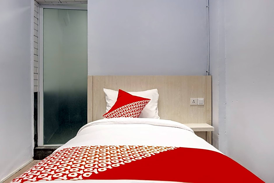 Super OYO 3150 Theodore Homestay