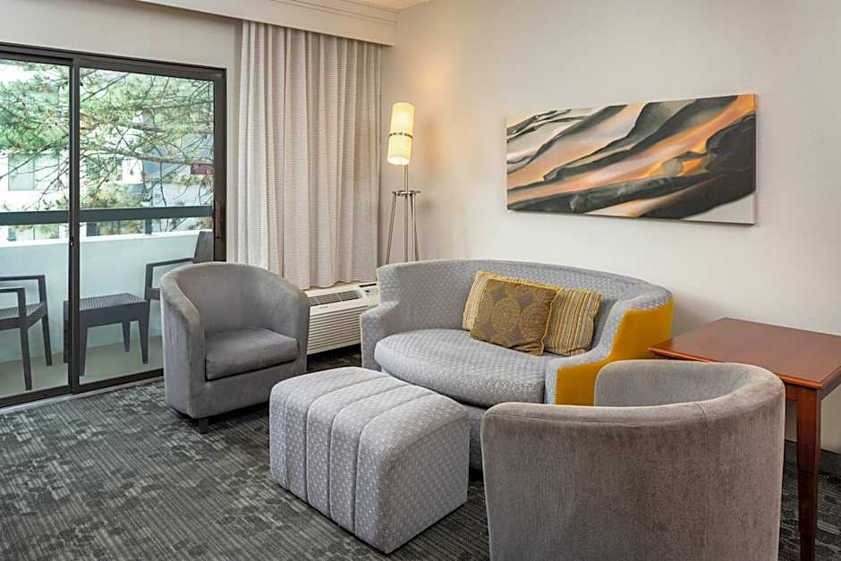 Courtyard by Marriott Chicago Wood Dale/Itasca