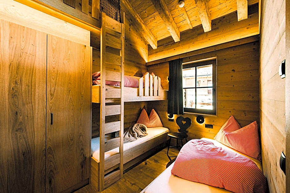 Mons Silva Private Luxury Chalets