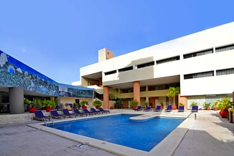 Hotel Los Aluxes Merida