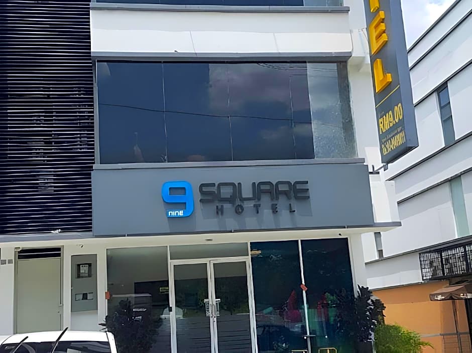 9 Square Hotel - Sri Kembangan