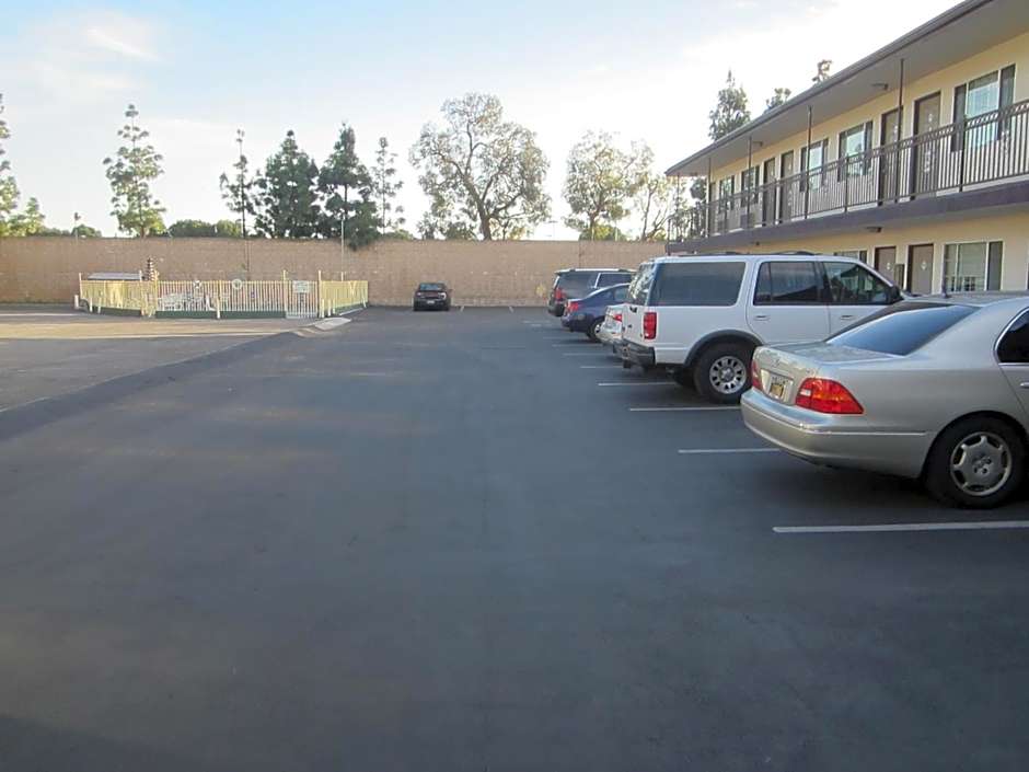 Little Boy Blue Motel