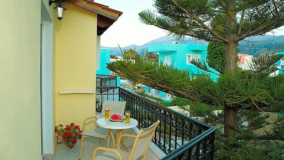 Camelot Royal Beds by Checkin