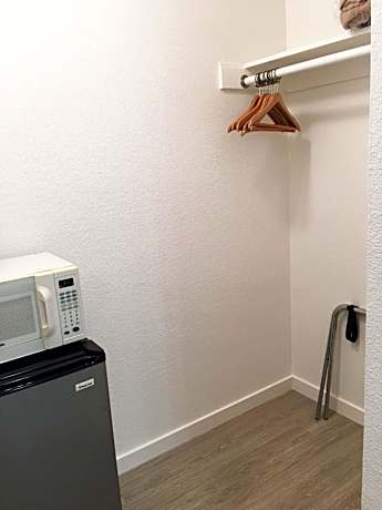 Queen Room - Disability Access