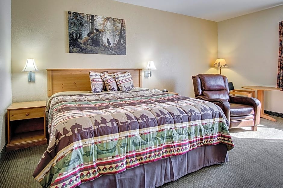 Booneslick Lodge - Neosho