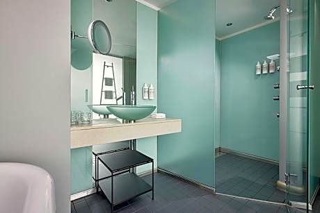 Deluxe Room, 1 King Bed, Non Smoking