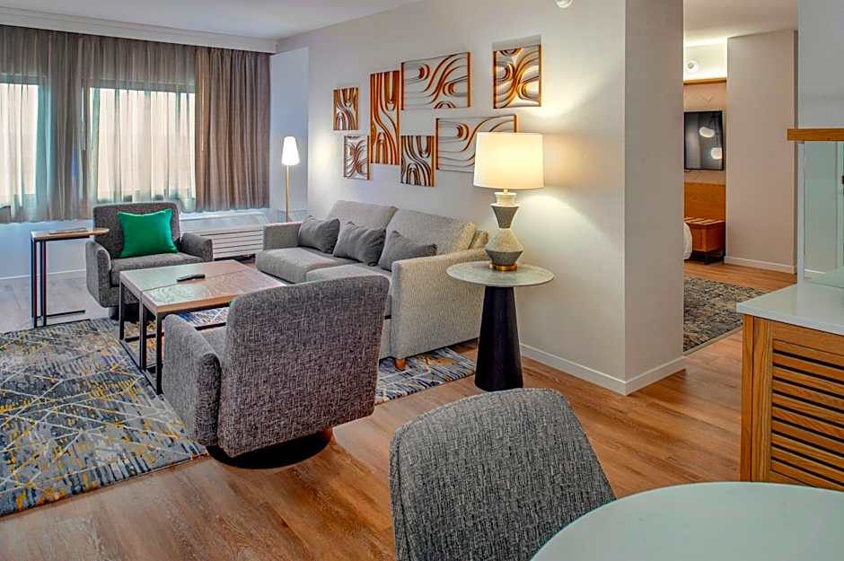 Sheraton Westport Plaza Hotel St. Louis